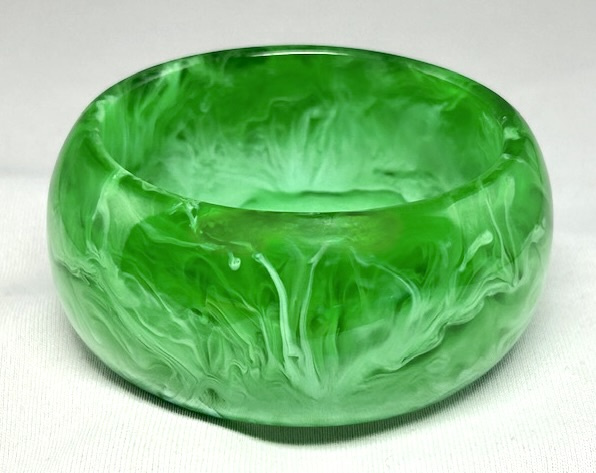 WT10 marbled green resin bangle